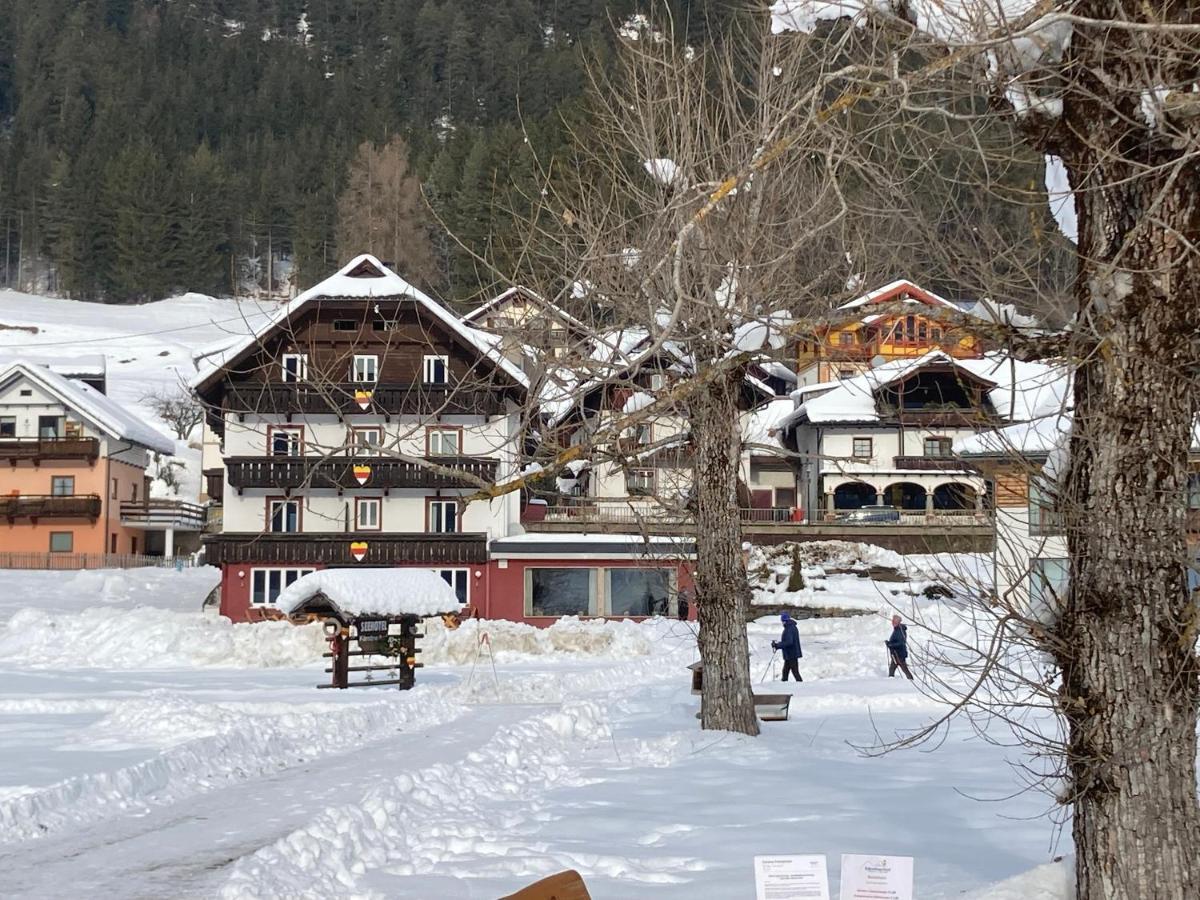 Seehotel & Seeapartments Kaerntnerhof- Direkt Am See! Weissensee Kültér fotó